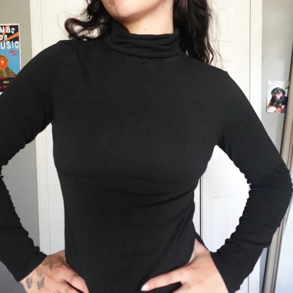Turtleneck Bundle - Picture 3 of 4